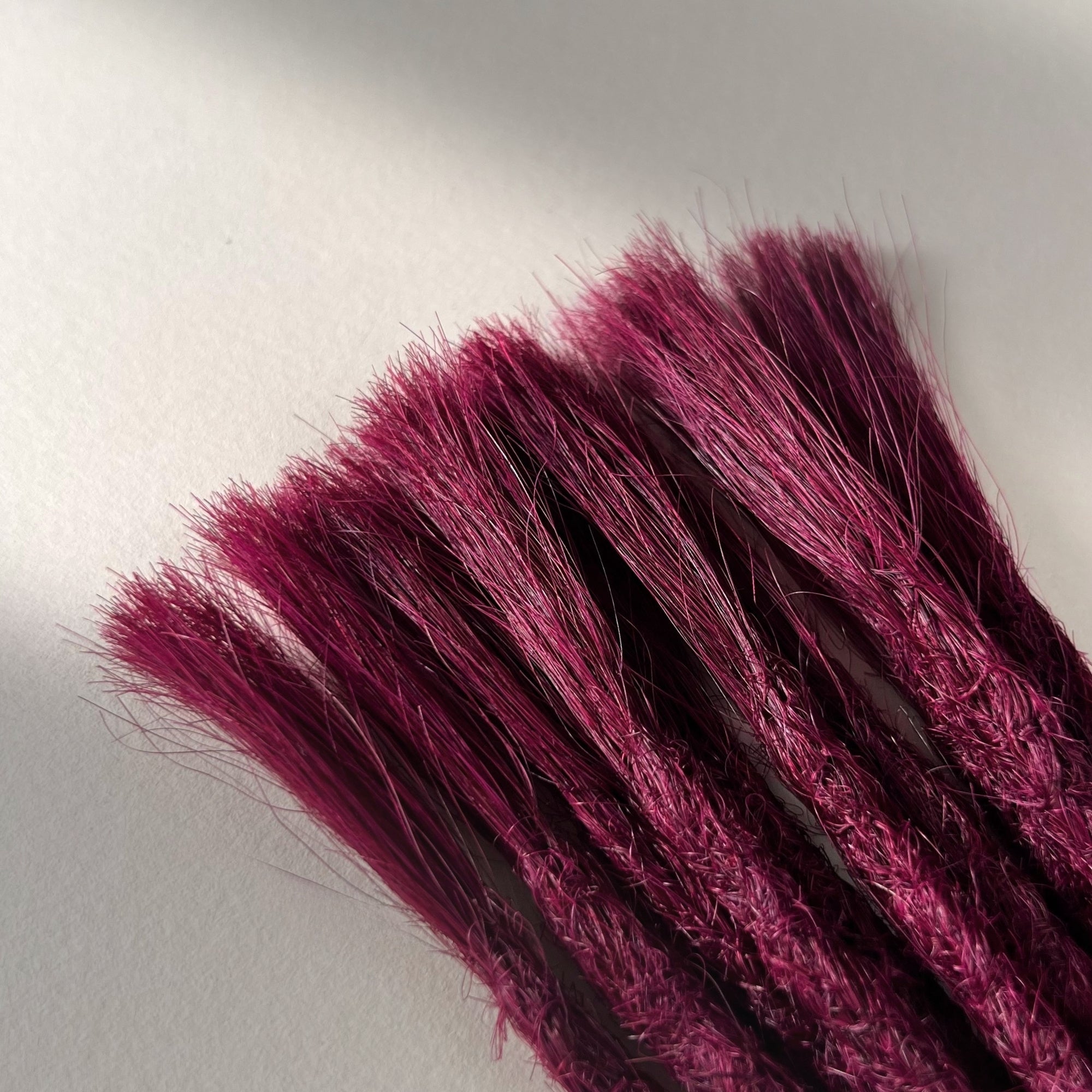 Straight Locs | Gothic Rouge RB01 | Open Ends