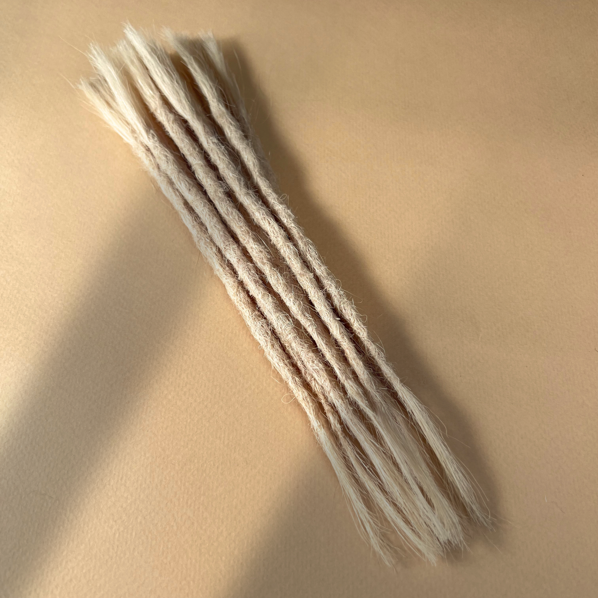 Straight Locs | Wheat Colored 10D | Open Ends
